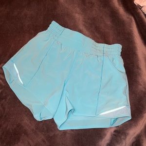 Lululemon hotty hot high rise 4 inch shorts